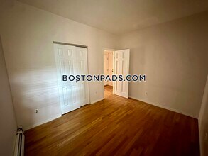 67 S Huntington Ave in Boston, MA - Building Photo - Building Photo