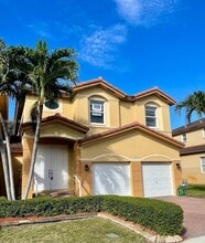 8666 NW 109th Ct in Doral, FL - Building Photo - Building Photo