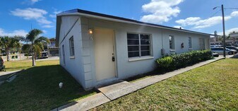 1413 Laura St in Clearwater, FL - Building Photo