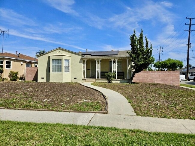 property at 10134 Walnut Ave