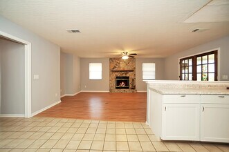 1068 Pineapple Ave NE in Palm Bay, FL - Building Photo - Building Photo