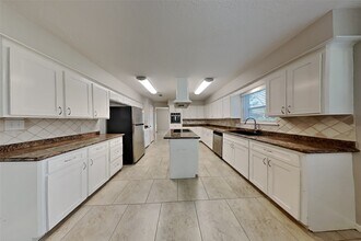 3315 Redwood Lodge Dr in Humble, TX - Building Photo - Building Photo