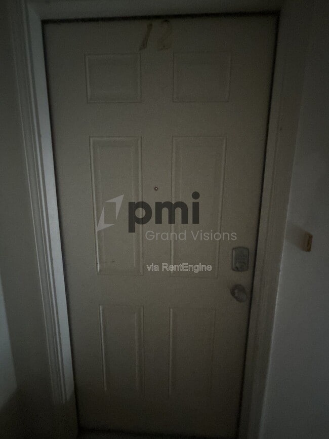 1306 Arthur Ave in Charleston, IL - Building Photo - Building Photo