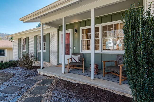 7 Brookcliff Dr in Asheville, NC - Building Photo - Building Photo