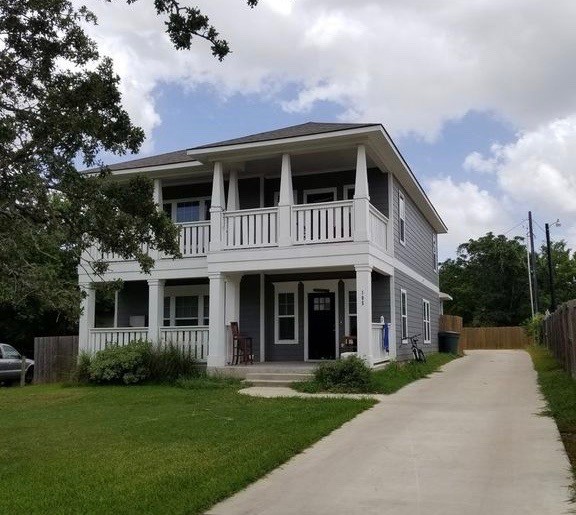 105 Midway Ave in Bryan, TX - Foto de edificio