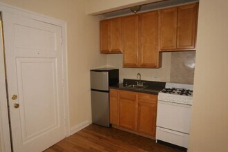 4549 N Damen in Chicago, IL - Building Photo - Building Photo