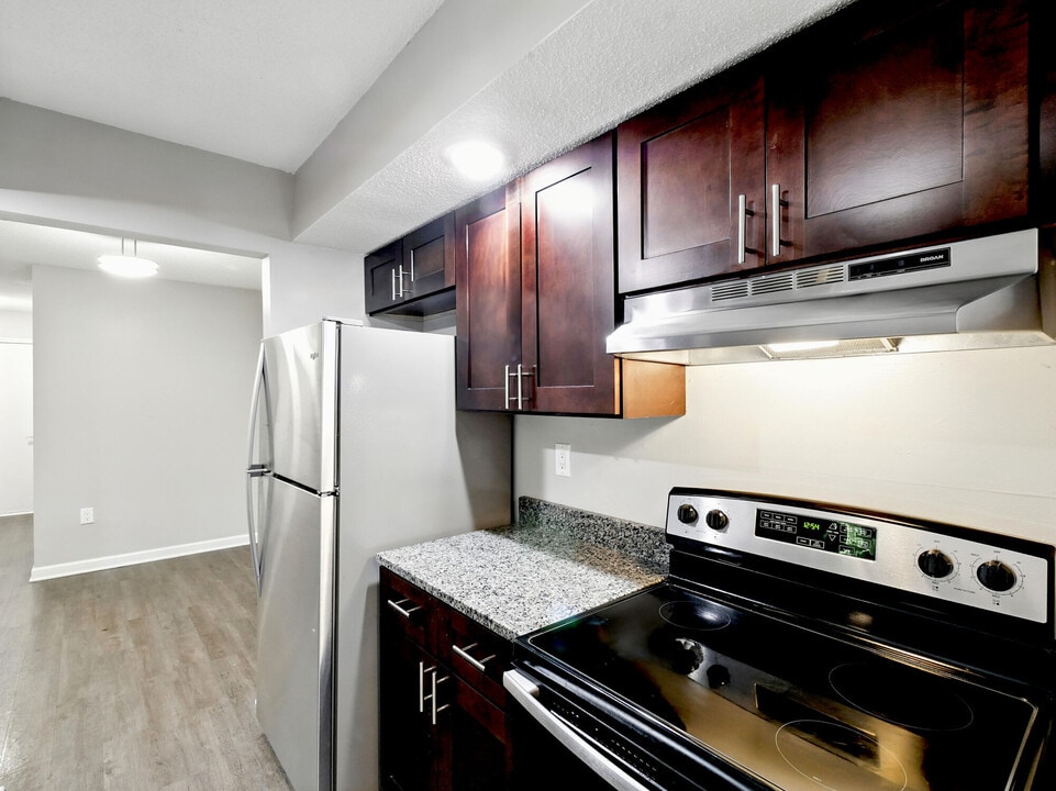 North River Landing Apartments in Elkhart, IN - Foto de edificio