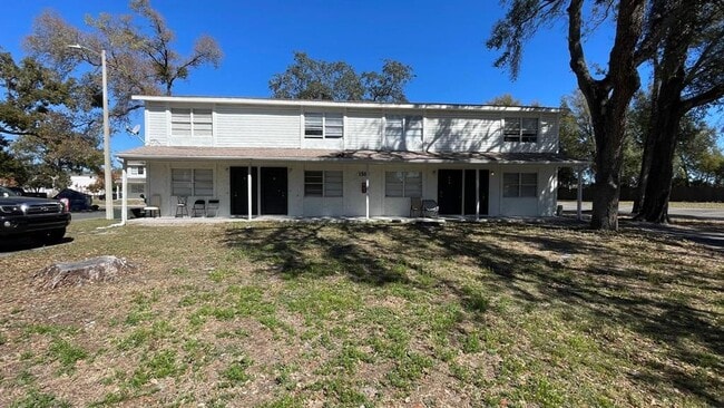 property at 1503 E Humphrey St