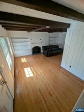 715 Cedar Ln in Teaneck, NJ - Foto de edificio - Building Photo