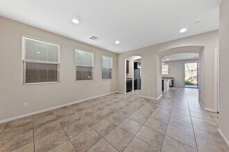 2324 Mundare Dr in Henderson, NV - Building Photo - Building Photo