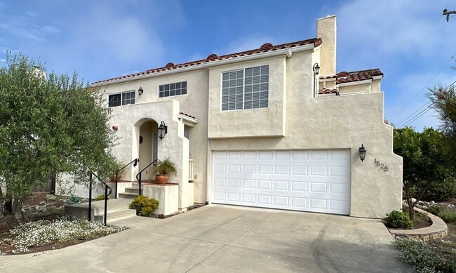 property at 1525 Saratoga Ave