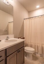 4727 W Junco St in Moses Lake, WA - Building Photo - Building Photo