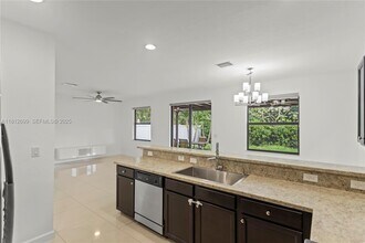 3502 W 86th Terrace in Hialeah, FL - Building Photo - Building Photo