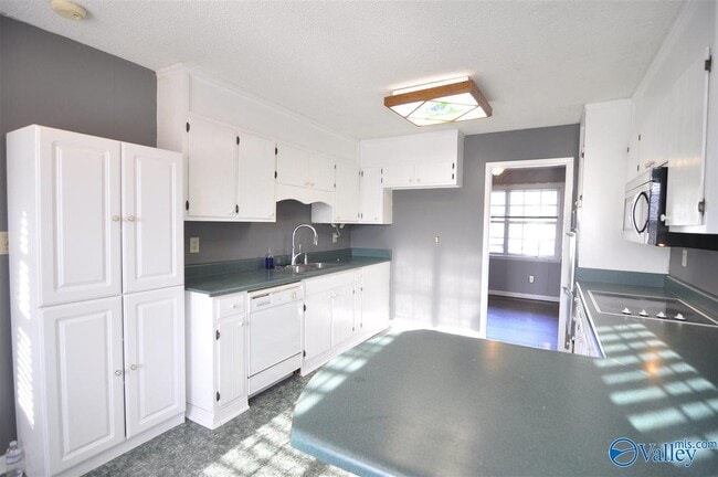 1200 SE Maebeth Cir in Huntsville, AL - Building Photo - Building Photo