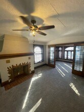 4226 W. Highland Blvd. - 8 Unit in Milwaukee, WI - Foto de edificio - Interior Photo