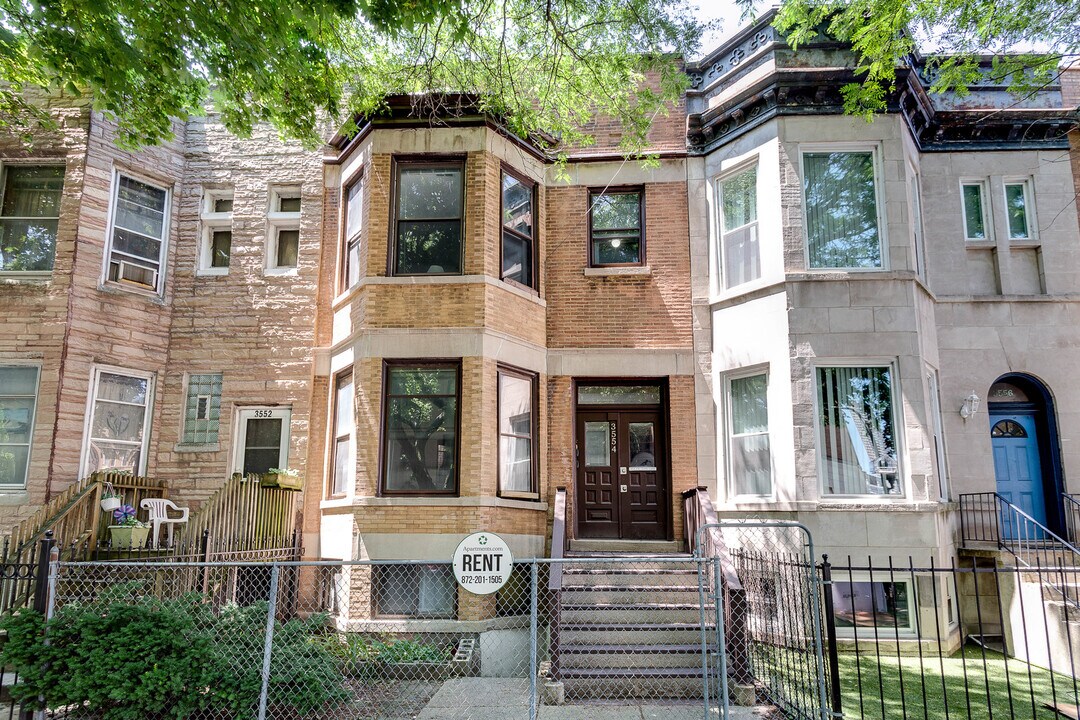 3554 N Wilton Ave in Chicago, IL - Building Photo