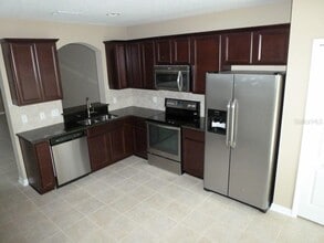 15943 Stable Run Dr in Spring Hill, FL - Building Photo - Building Photo