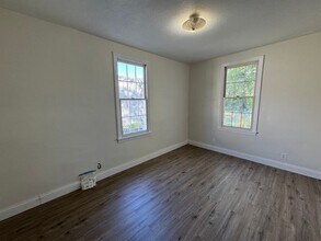 403 Helvenston St SE in Live Oak, FL - Building Photo - Building Photo