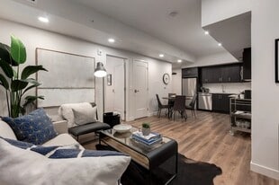 deVille at Quarry Park in Calgary, AB - Building Photo