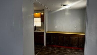 215 Francis Ave in Atwood, TN - Building Photo - Building Photo