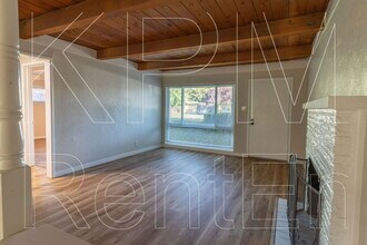 1545 Douglas Rd in Stockton, CA - Building Photo - Building Photo