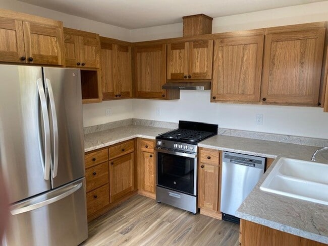 1720 L St in Eureka, CA - Building Photo - Building Photo