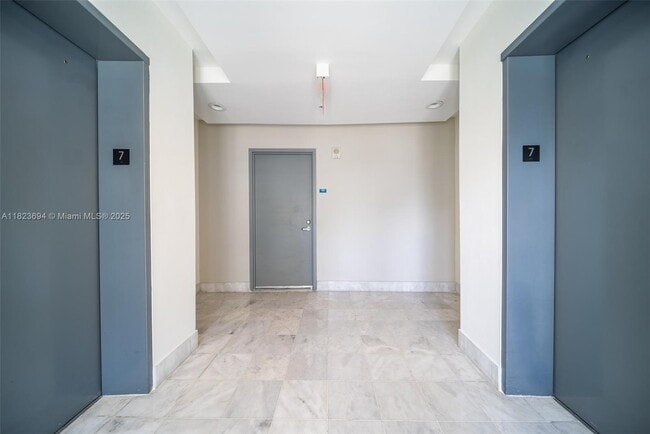 601 NE 36th St in Miami, FL - Building Photo - Building Photo
