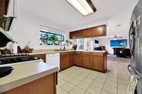 3227 Golden Willow Dr photo'