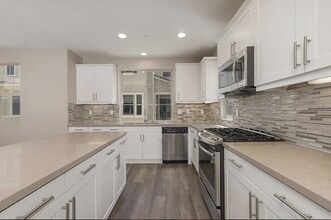 2157 Harmony Way in Costa Mesa, CA - Building Photo - Building Photo