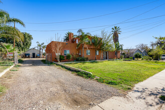 8449 Palmetto Ave in Fontana, CA - Building Photo - Building Photo