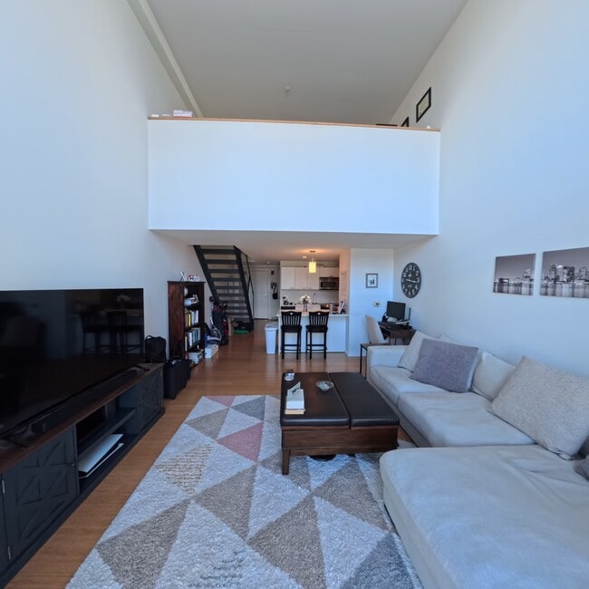 1 Earhart St in Cambridge, MA - Foto de edificio - Building Photo