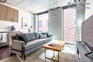 1900 1st Ave in Seattle, WA - Building Photo