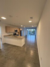 2010 SW 25th Ter in Miami, FL - Building Photo - Building Photo