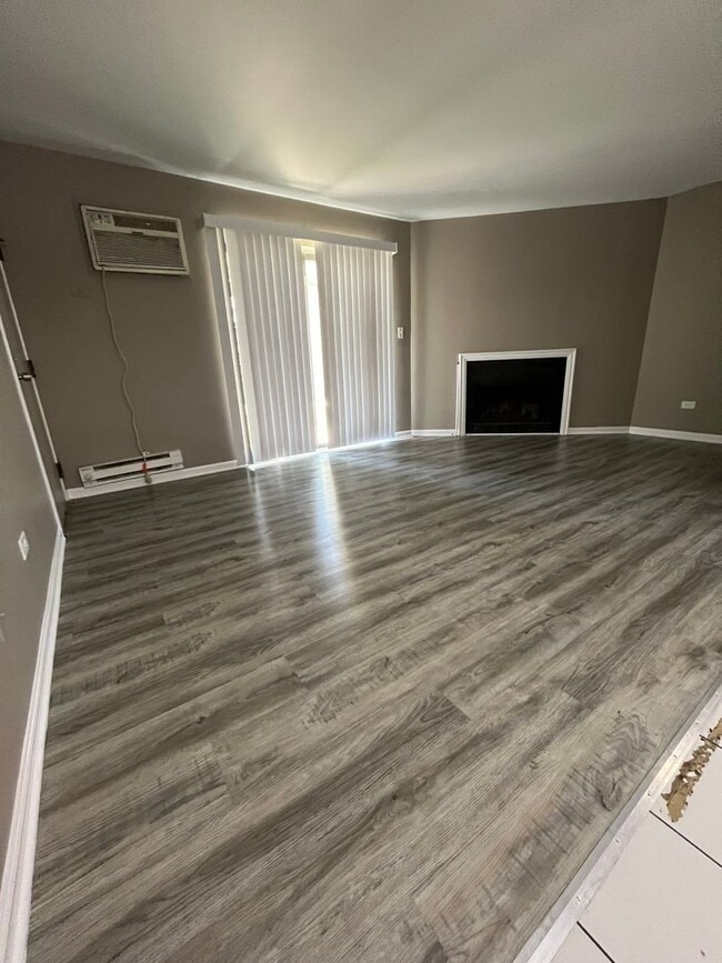 property at 526 E Spruce Dr