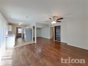 7125 Hardwood Trail in Dallas, TX - Building Photo - Building Photo
