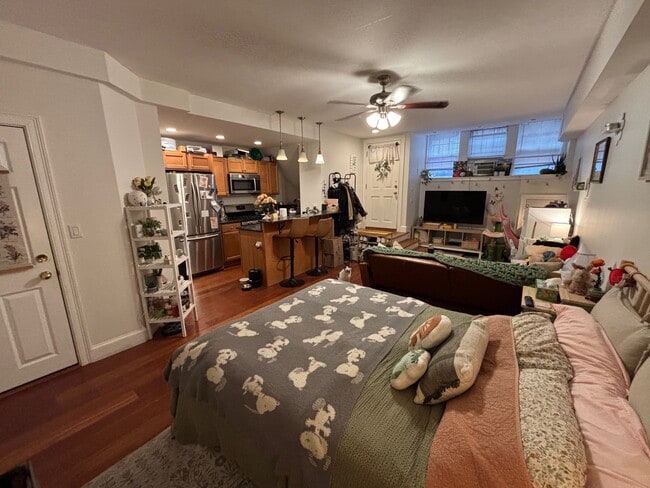 8 Grove St, Unit A