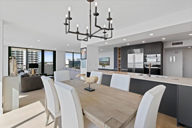 115 Lakeshore Dr in North Palm Beach, FL - Building Photo - Building Photo