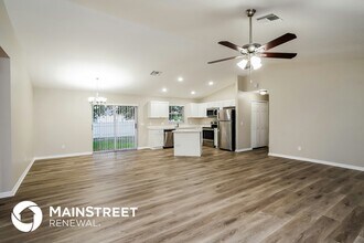 1406 NW 8th Pl in Cape Coral, FL - Foto de edificio - Building Photo