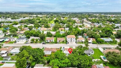 1036 NW 75th St in Miami, FL - Building Photo - Building Photo