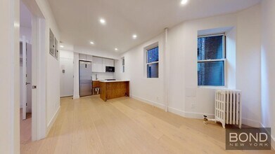 514 E 12th St in New York, NY - Building Photo - Building Photo