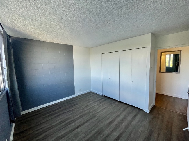 5122 Likini St in Honolulu, HI - Building Photo - Building Photo