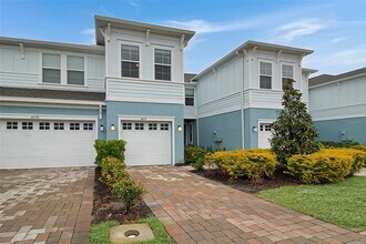 4071 Via Sienna Cir in Sarasota, FL - Building Photo - Building Photo