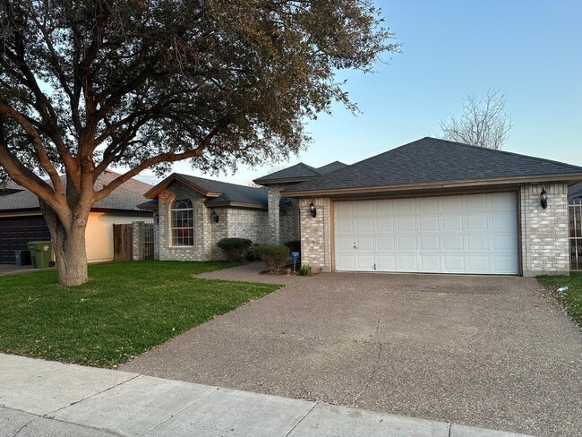 1803 Lemonwood Dr in Laredo, TX - Building Photo - Building Photo