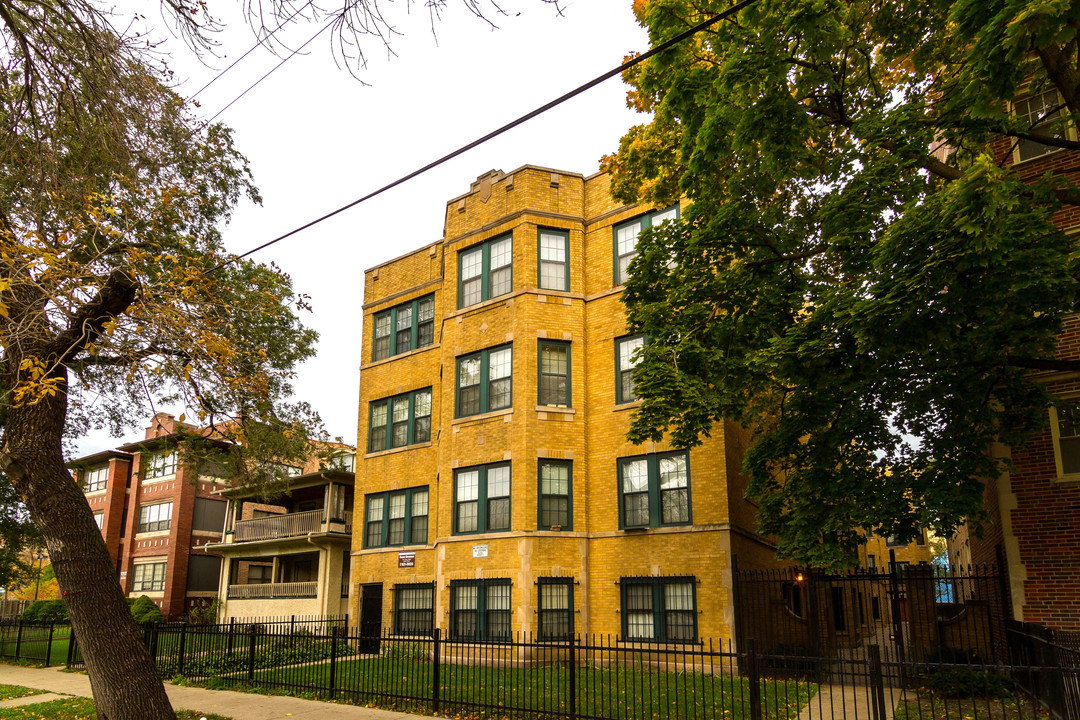 219-227 N Central Ave in Chicago, IL - Foto de edificio