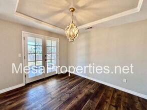 7891 Corona Ave in Hesperia, CA - Building Photo - Building Photo