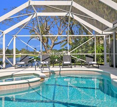 12871 Upper Cove Dr in Wellington, FL - Building Photo - Building Photo