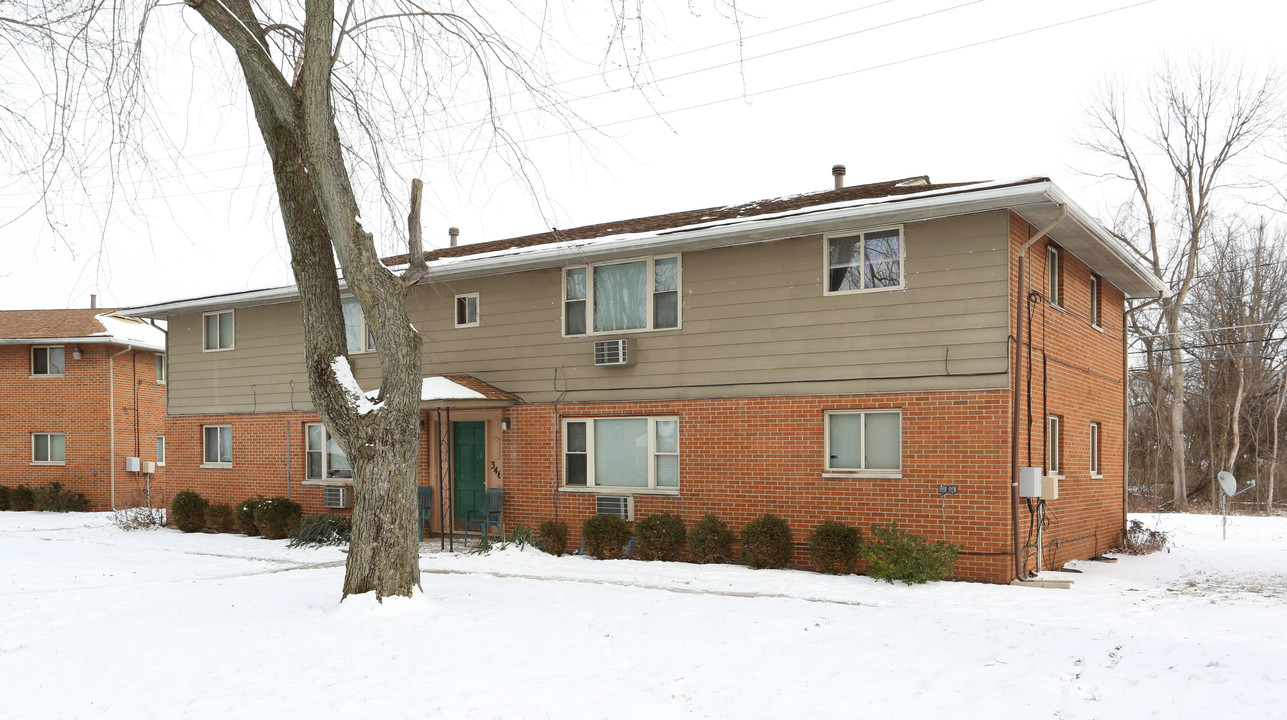 Napoleon Arms Apartments in Columbus, OH - Building Photo