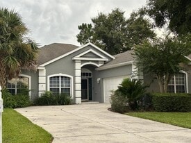 3458 Chessington St in Clermont, FL - Building Photo