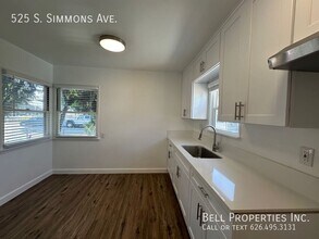 525 Simmons Ave in East Los Angeles, CA - Building Photo - Building Photo