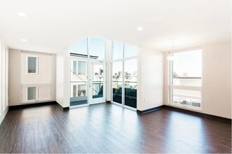 11 Dorchester St in Boston, MA - Building Photo - Building Photo